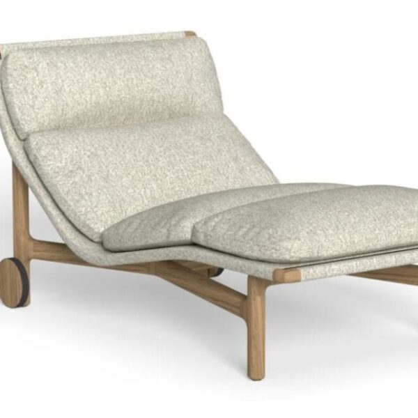 Modern Jun Sunbed by Andrea Mancuso for Talentispa, high-end Italian outdoor furniture for Royal Oak, Michigan.