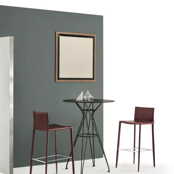 “Front view of Vincent High by Bontempi Casa – elegant high‑back upholstered chair with slender black metal legs.”