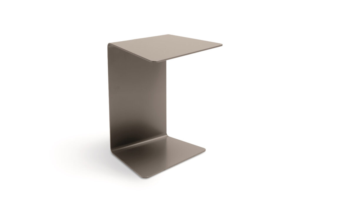 “Ditre Italia LOMAN Outdoor coffee table – contemporary patio table with sleek lines and weather-resistant materials”