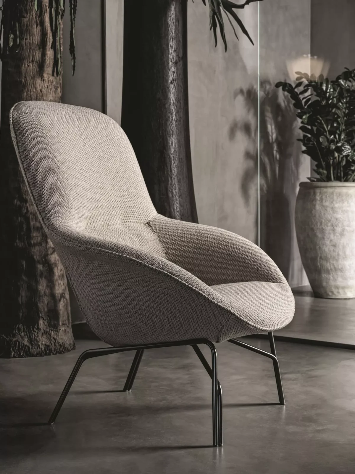 Luxury modern “Long Island” sofa by Bontempi featured at Troy Michigan showroom