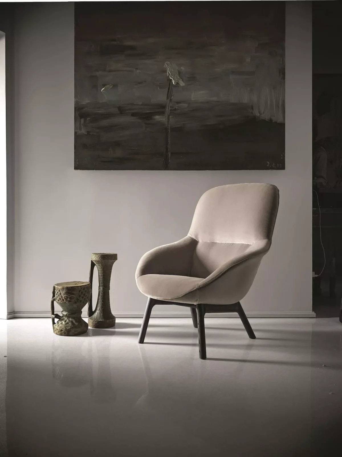 Bontempi Aida chair featuring woven seat detail and metal legs
