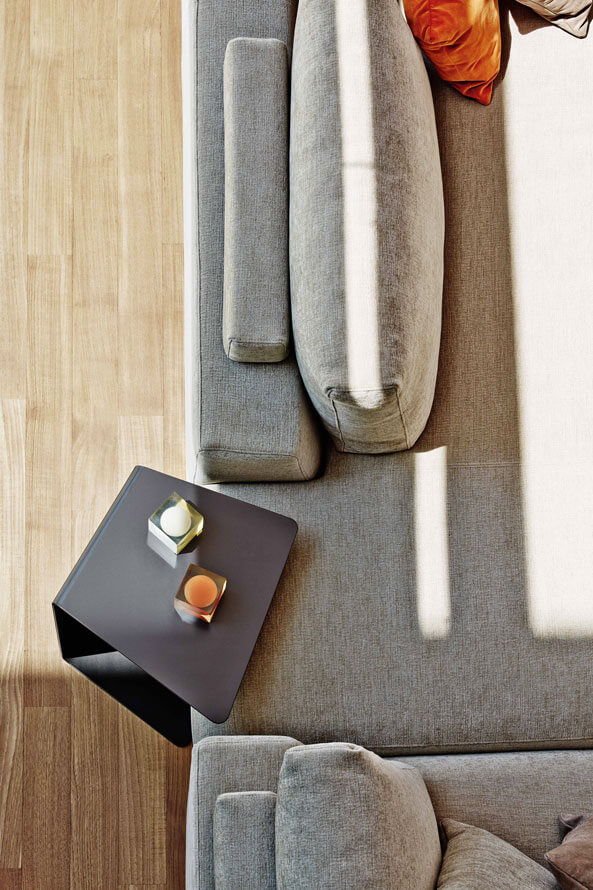 βLoman coffee table by Ditre Italia β contemporary Italian design with sleek lines and minimalist rectangular topβ