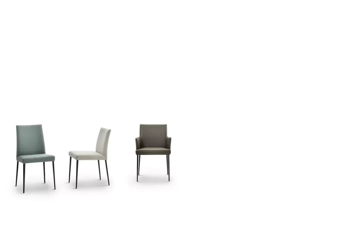 I'd Like by Bontempi side table with round glass top and sculptural base