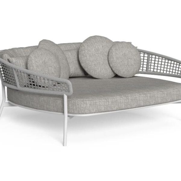 Luxury contemporary Moon Alu Daybed by Cristian Visentin for Talentispa, high-end Italian outdoor furniture for Birmingham, Michigan.