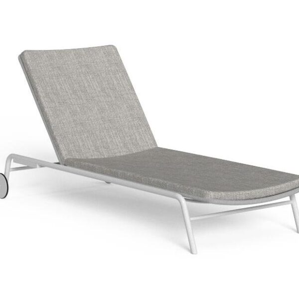 Modern Moon Alu Sunbed by Cristian Visentin for Talentispa, high-end Italian outdoor furniture for Royal Oak, Michigan.