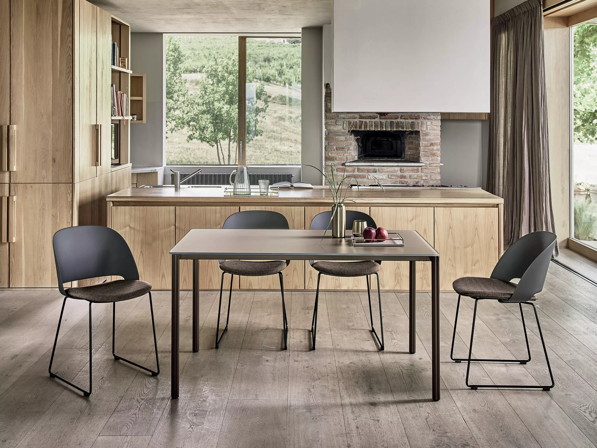 Square indoor Moon Low table (80 × 80 cm) featuring anthracite velvet matt glass and black metal legs.