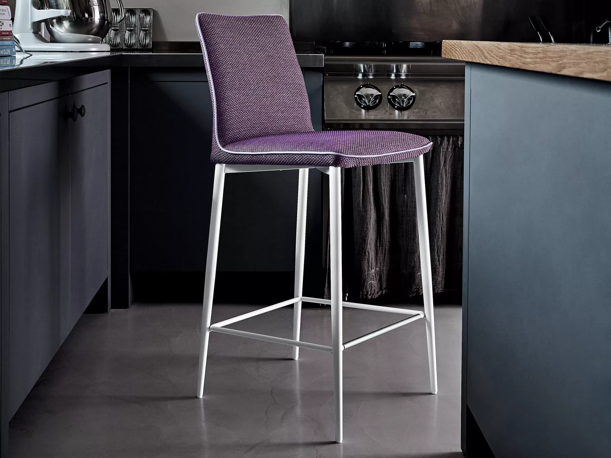 Nata Footstool by Bontempi luxury Italian footstool in Royal Oak, Michigan showroom