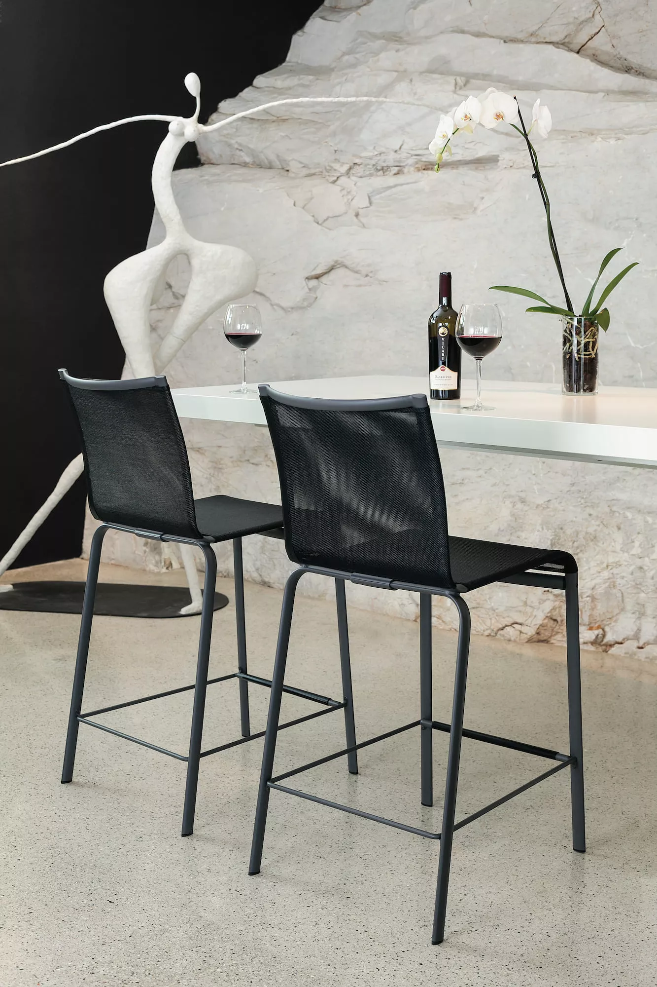 Modern Italian upholstered net footstool by Bontempi in contemporary design, Royal Oak Michigan showroom