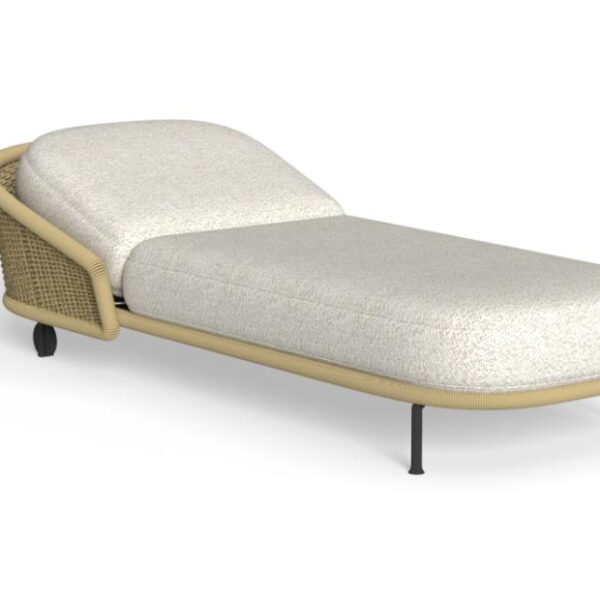Luxury contemporary Nido Sunbed by Paola Navone for Talentispa, high-end Italian outdoor furniture for Birmingham, Michigan.
