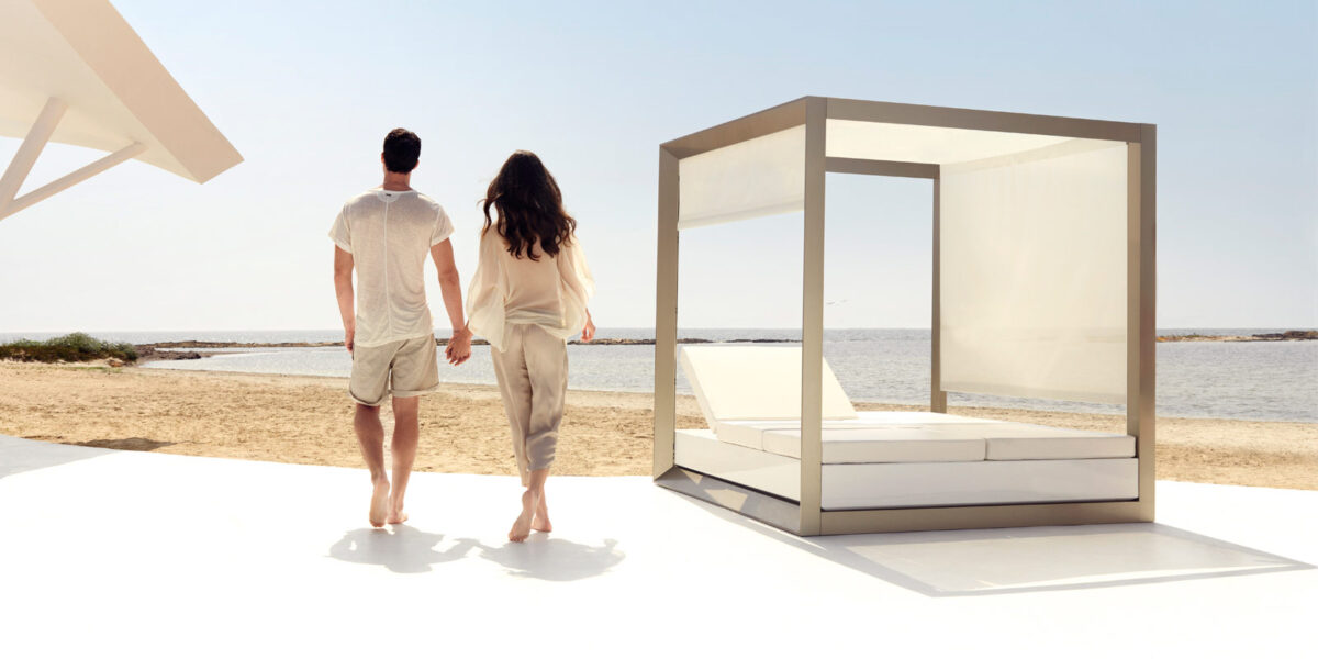 VELA CANOPY by Vondom, luxury outdoor shelter for Birmingham, Michigan spaces.