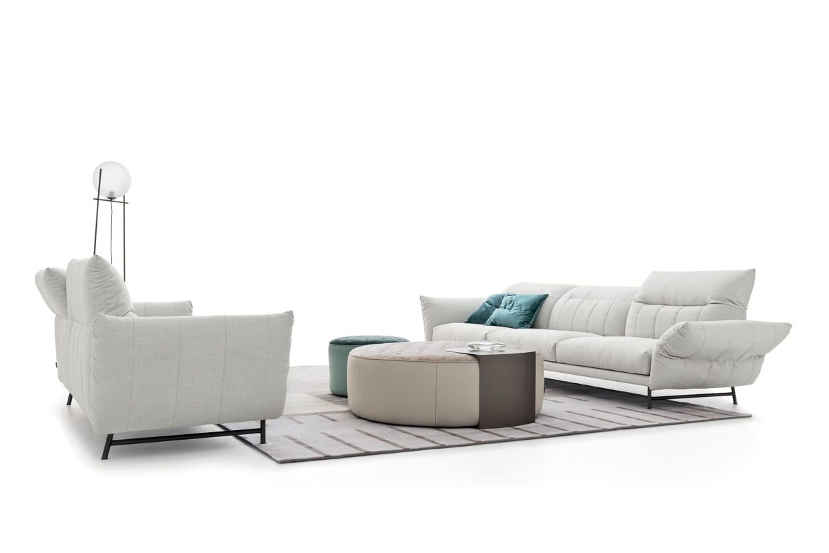 “Ditre Italia CLIP SET – contemporary trio of tables featuring round tops and compact, stackable structure”