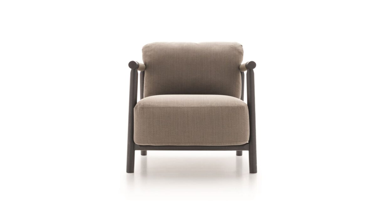 “Modern NATHY lounge chair by Ditre Italia – sculptural seating with premium materials and compact design”