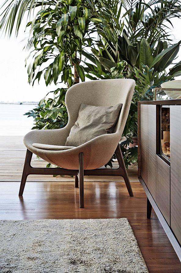“Italian Round lounge chair by Ditre Italia – stylish seating with premium materials and ergonomic form”