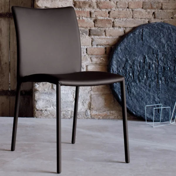 Lion by Bontempi dining table with sculptural base