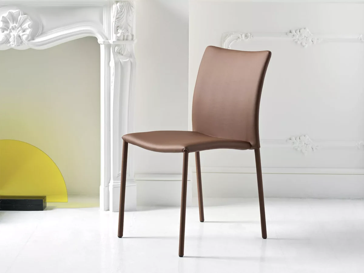 Lion by Bontempi dining table with sculptural base