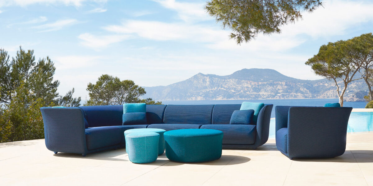 SUAVE Puff by Vondom – versatile outdoor ottoman for modern patios, pool decks, and lounge spaces