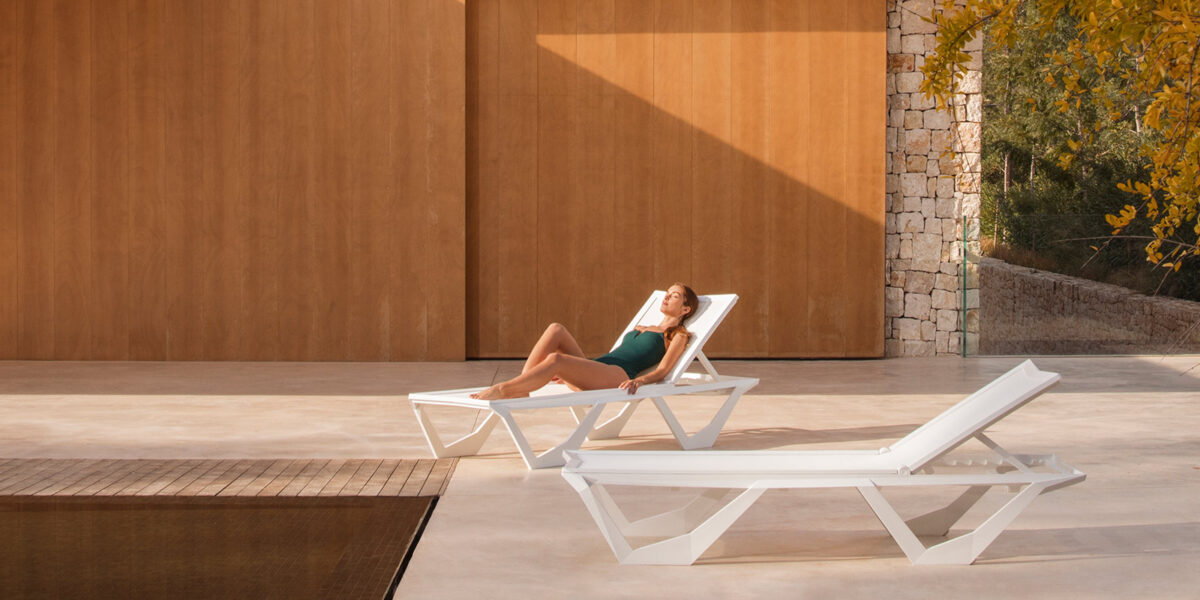 High-end Voxel Sun Chaise by Ramón Esteve for Vondom, modern Spanish outdoor furniture for Troy, Michigan.