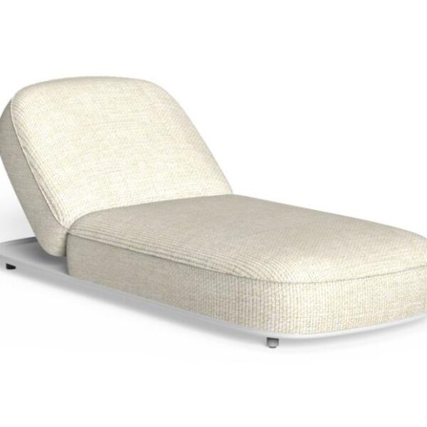Elevate your patio with the "Swipe Sunbed" by TalentiSpa. Adorn discerning Birmingham residences with this premium, inviting, contemporary piece.