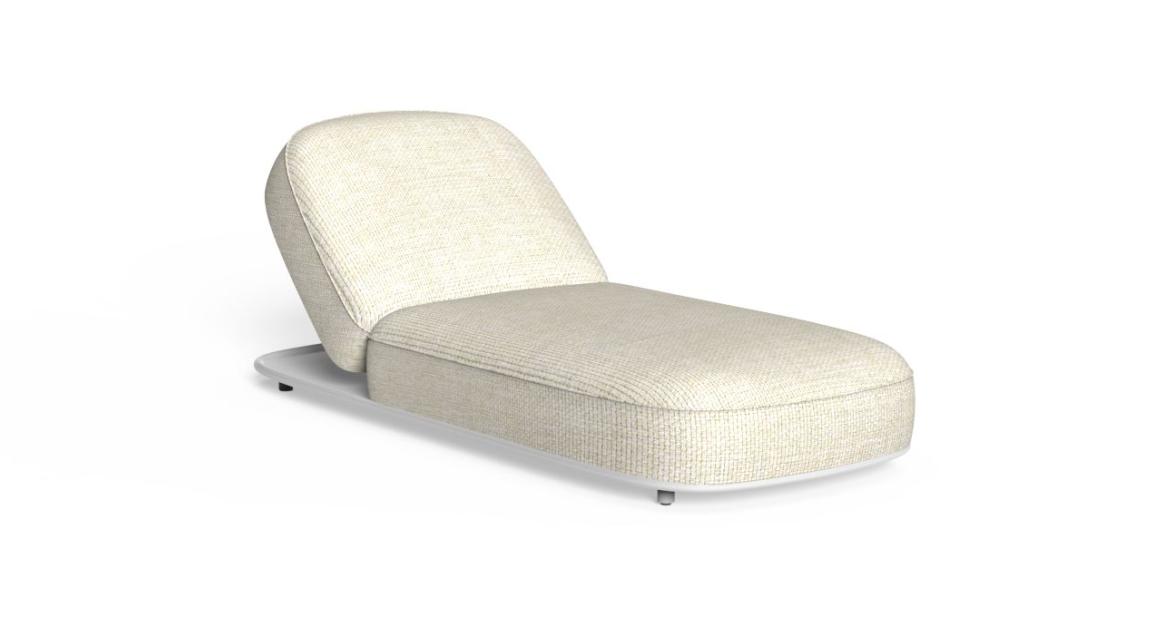 Elevate your patio with the "Swipe Sunbed" by TalentiSpa. Adorn discerning Birmingham residences with this premium, inviting, contemporary piece.