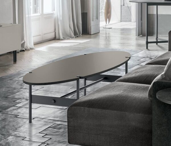 “Tavolino Surf by Tomasella – modern Italian coffee table with wave-inspired organic shape and sleek minimalist design”