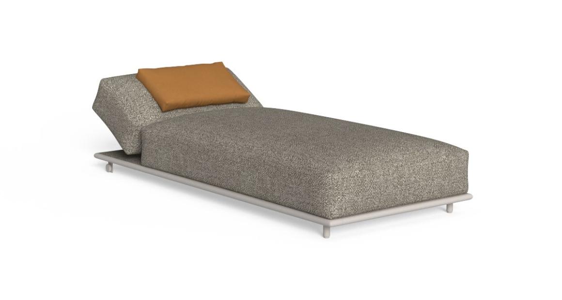 Modern Jun Sunbed by Andrea Mancuso for Talentispa, high-end Italian outdoor furniture for Royal Oak, Michigan.
