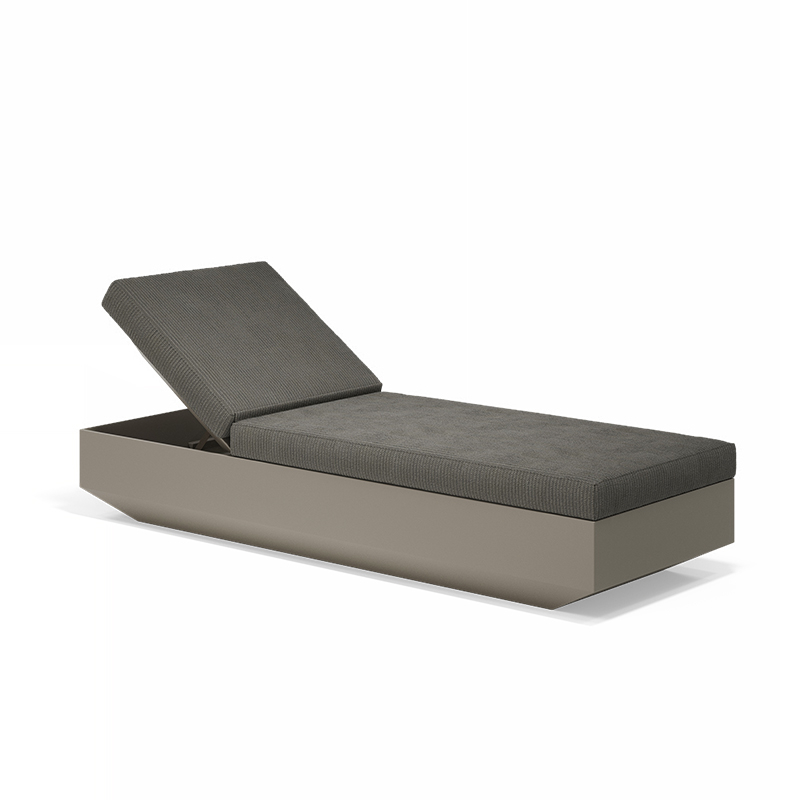 Luxury contemporary Vela Sunbed by Ramón Esteve for Vondom, high-end Spanish outdoor furniture for Birmingham, Michigan.