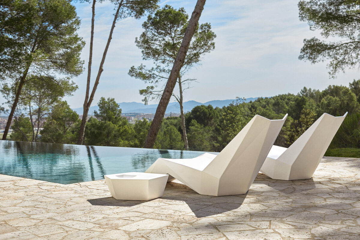 Luxury contemporary Faz Low Tables by Ramón Esteve for Vondom, high-end Spanish outdoor furniture for Birmingham, Michigan.
