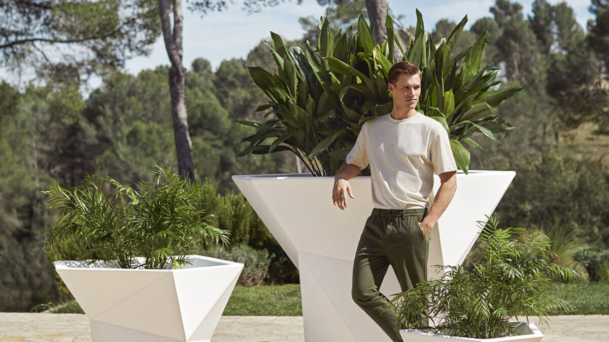 Luxury contemporary Faz geometric pot by Vondom, designer architectural outdoor decor for Royal Oak, Michigan.