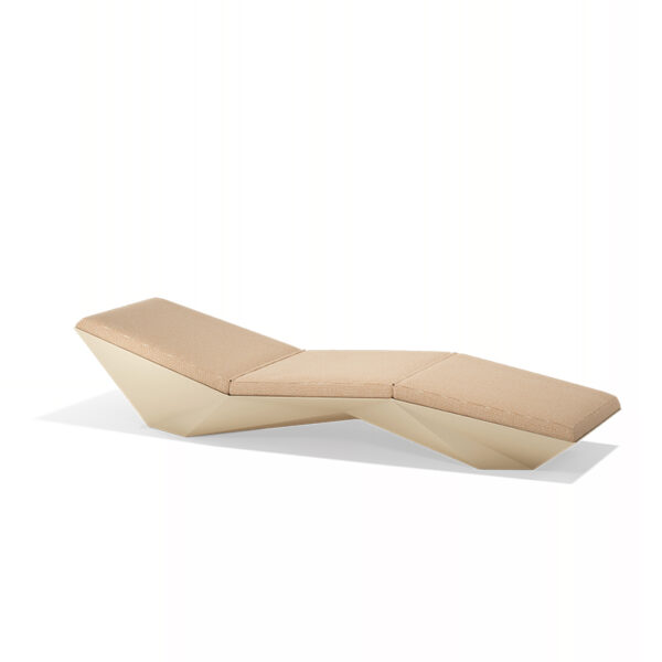 High-end Faz Sun Chaise Longue by Ramón Esteve for Vondom, modern Spanish outdoor furniture for Troy, Michigan.