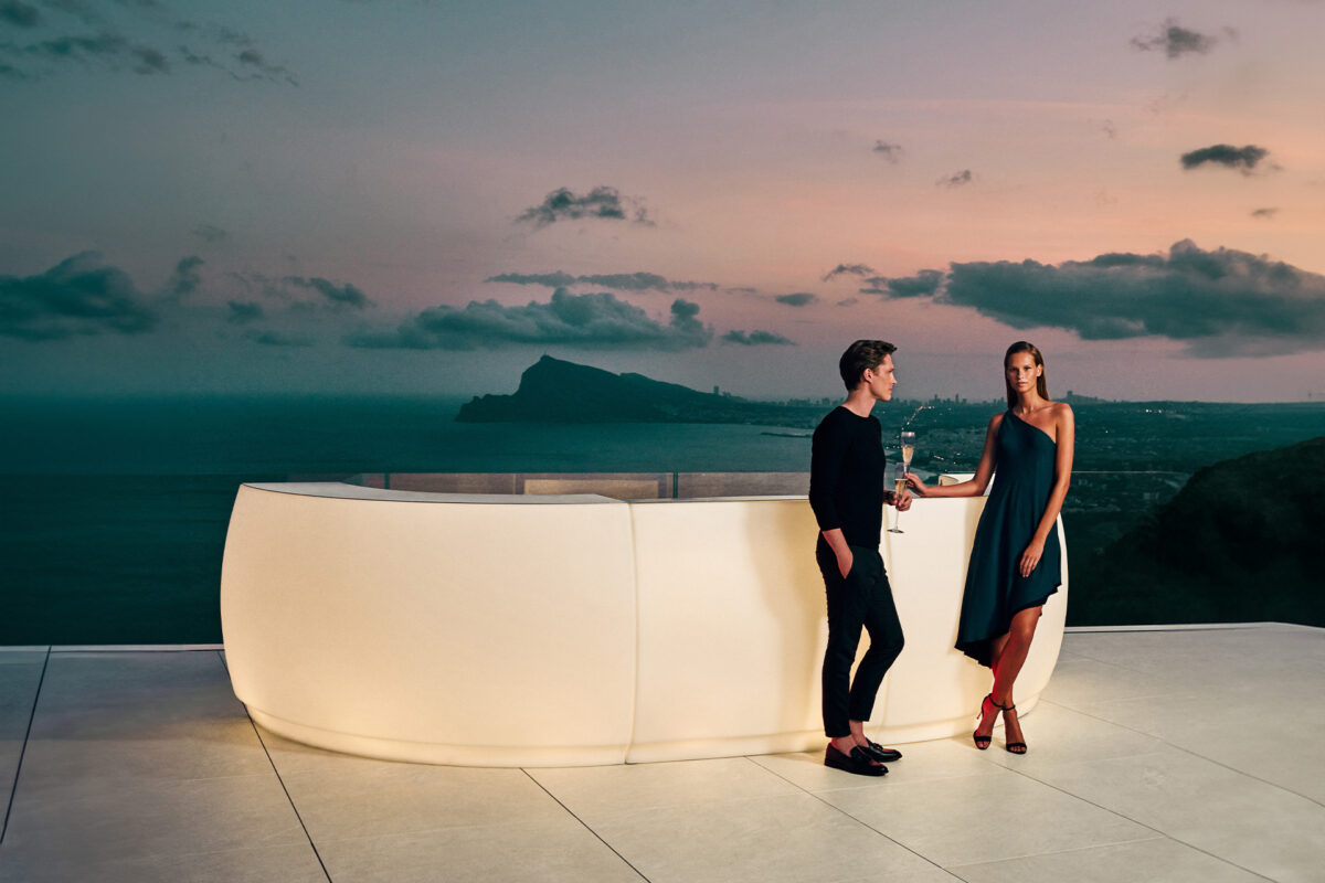 FIESTA by Vondom, a chic addition to your Royal Oak, Michigan patio.