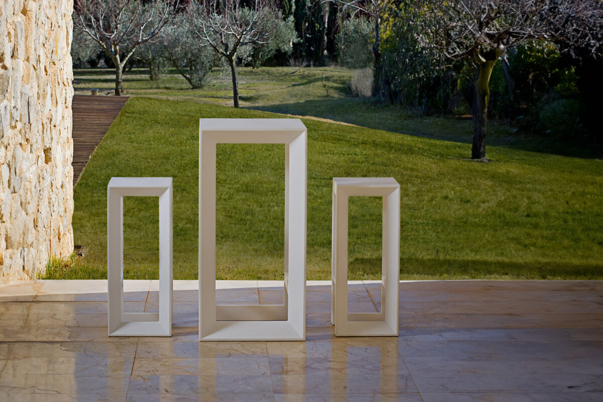 Architectural FRAME Stool from Vondom combining functionality and sleek modern design