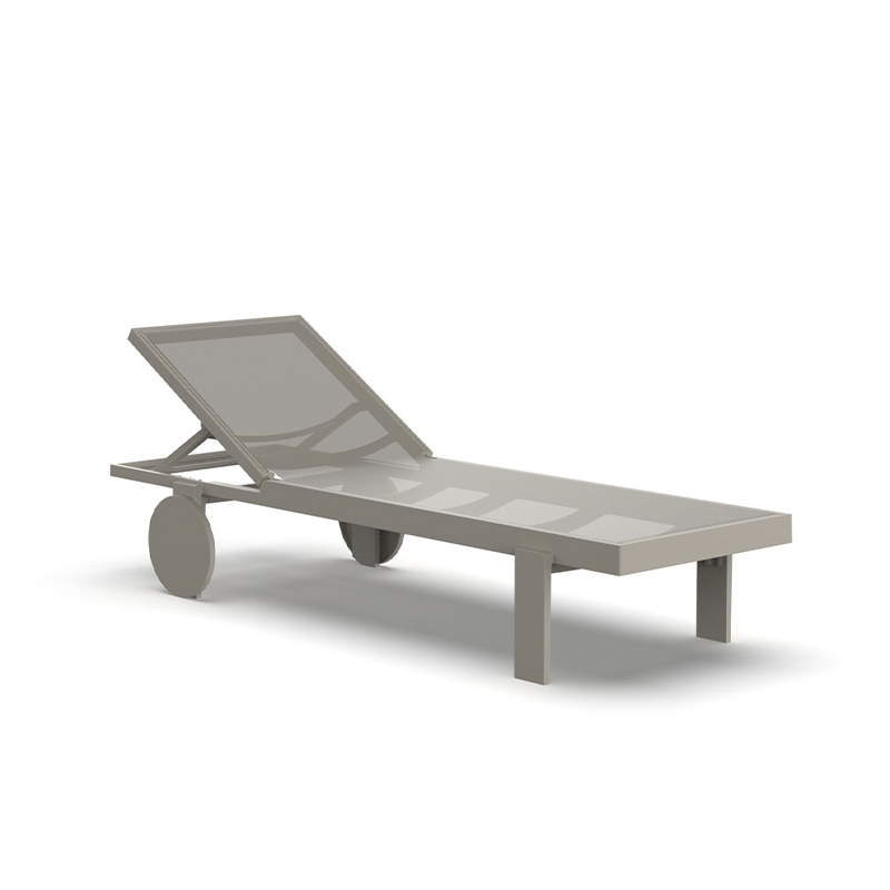 Luxury contemporary Gatsby Sun Lounger by Ramón Esteve for Vondom, high-end Spanish outdoor furniture for Birmingham, Michigan.