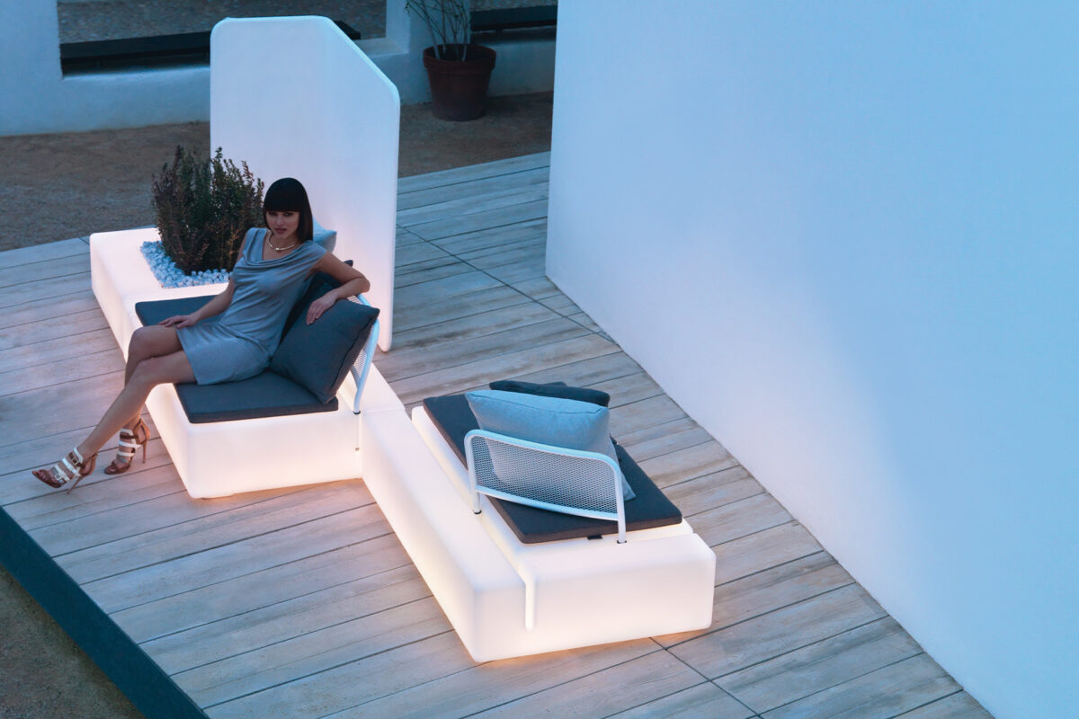MODULAR SOFA CASE by Vondom in Royal Oak Michigan.