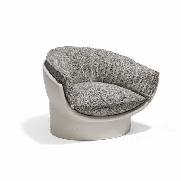 "Vondom LUNA lounge chair featuring a flowing design for stylish relaxation."