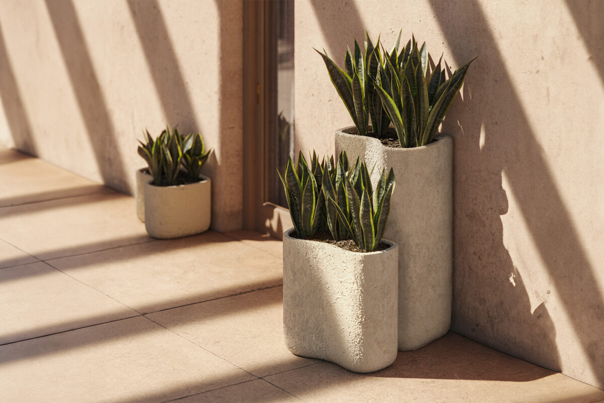 Luxury contemporary Milos minimalist planters by Vondom, designer indoor-outdoor decor for Royal Oak, Michigan.