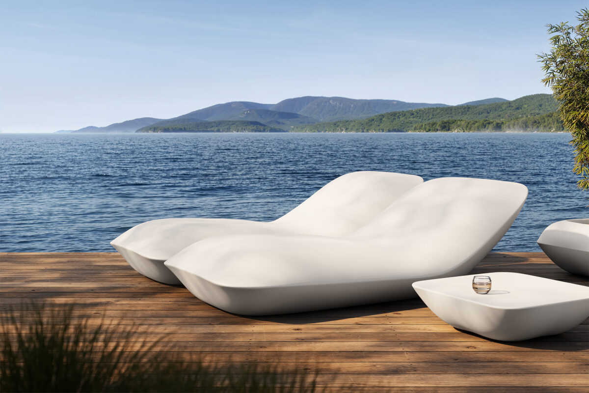 Modern Pillow Sun Chaise by Stefano Giovannoni for Vondom, high-end Spanish outdoor furniture for Royal Oak, Michigan.
