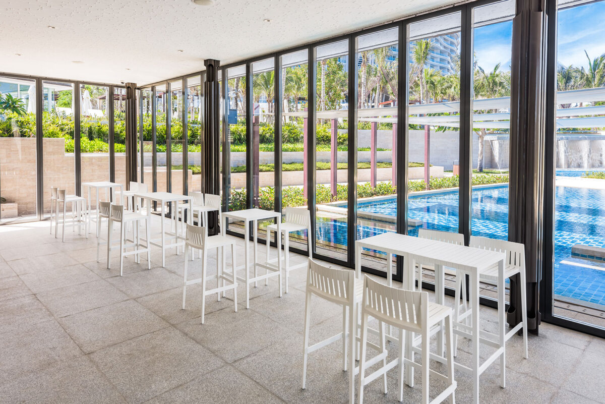 Luxury contemporary Spritz Stool by Archirivolto Design for Vondom, high-end Spanish outdoor seating for Birmingham, Michigan.
