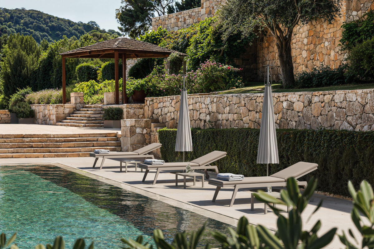 Luxury contemporary Spritz Sun Lounger by Archirivolto Design for Vondom, high-end Spanish outdoor furniture for Birmingham, Michigan.