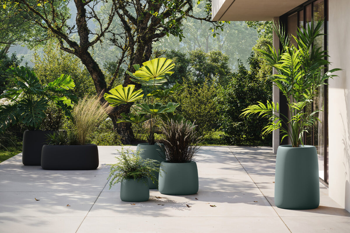 Organic Square Planter by Vondom, 66x73x57 cm, bronze finish, suitable for commercial spaces.