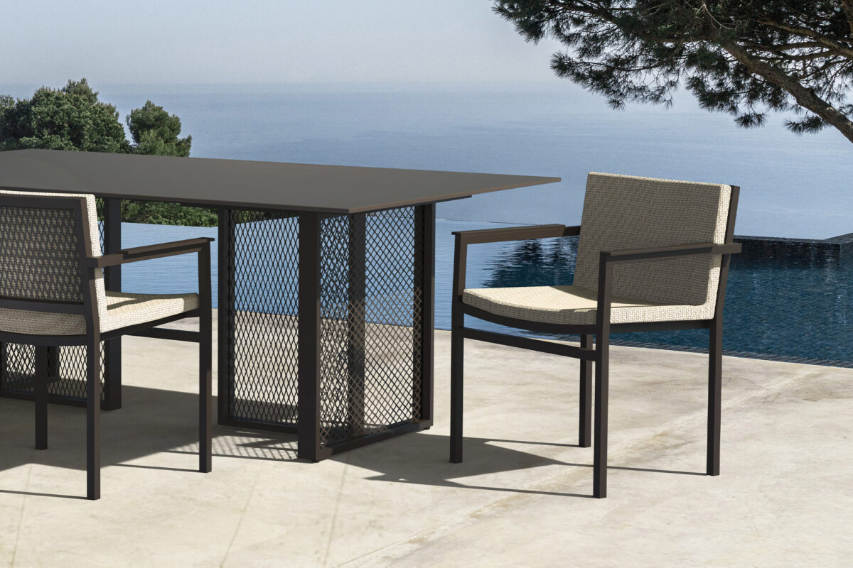 Modern Italian outdoor dining table with sleek aluminum frame – Vondom Factory