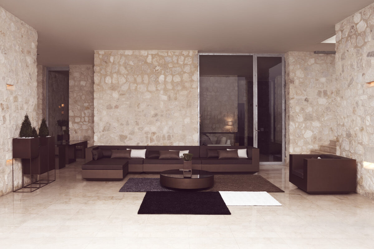 Luxury contemporary Candle illuminated planter by Eugeni Quitllet for Vondom, high-end Spanish design for Birmingham, Michigan.