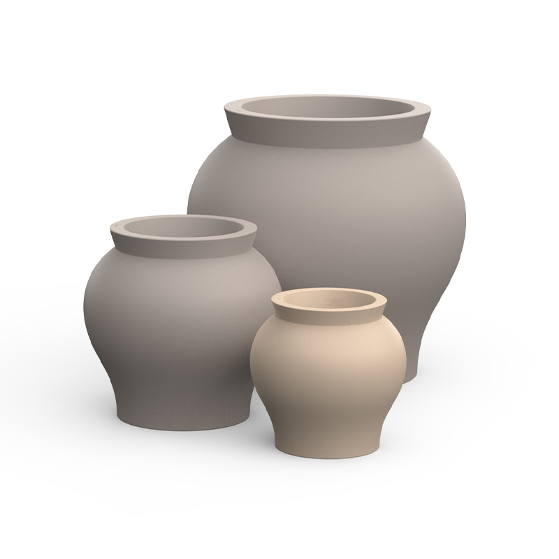 High-end Venus Planters by Marcel Wanders for Vondom, modern Spanish sculptural design for Troy, Michigan.