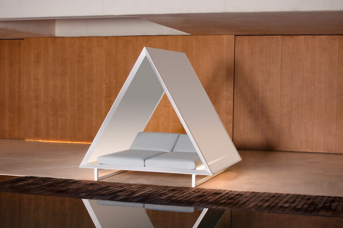 Architectural VINEYARD Daybed by Vondom offering shade and comfort with a minimalist aesthetic