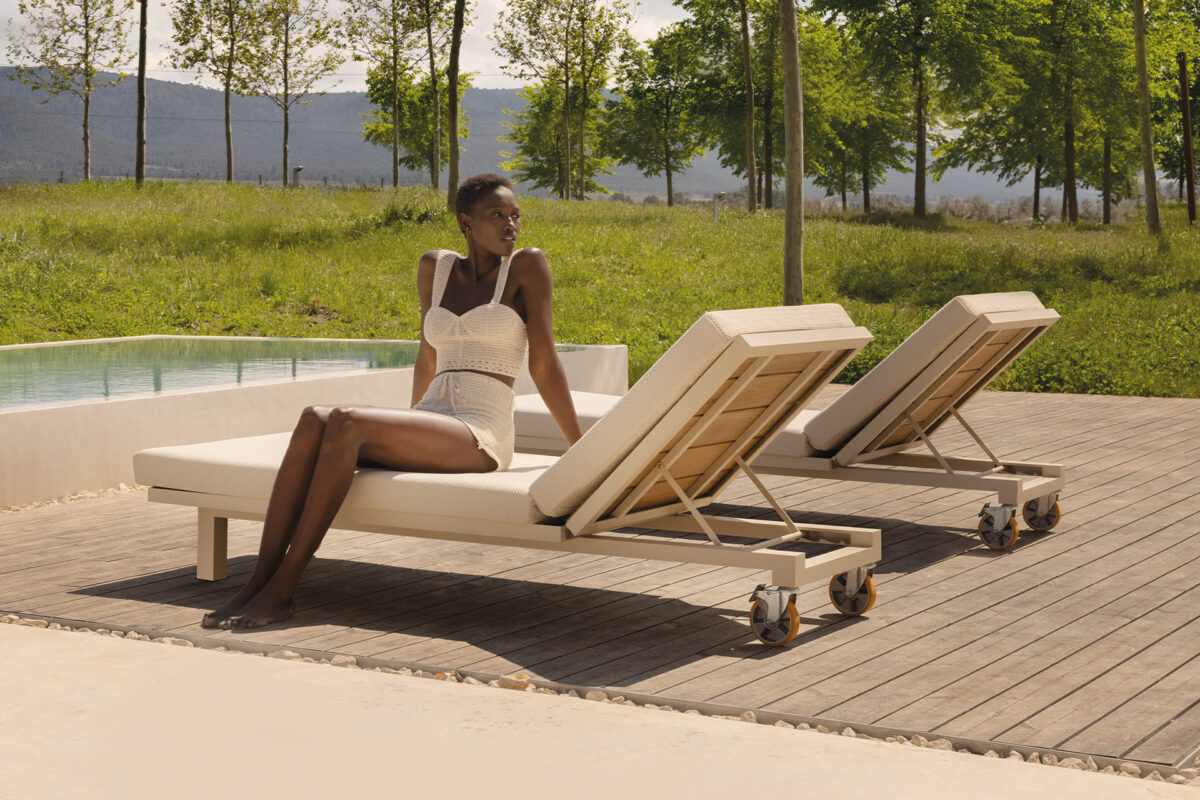 Modern Vineyard Sun Lounger by Ramón Esteve for Vondom, high-end Spanish outdoor furniture for Royal Oak, Michigan.