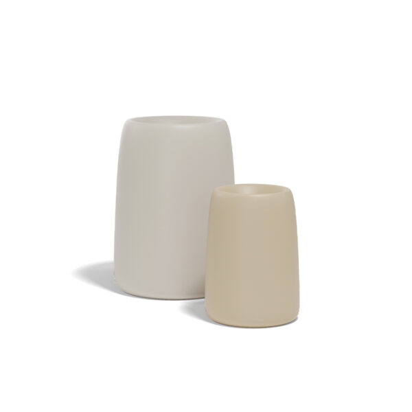 Organic Round Planter by Vondom, matte finish, 34x27 cm, white, indoor/outdoor use.