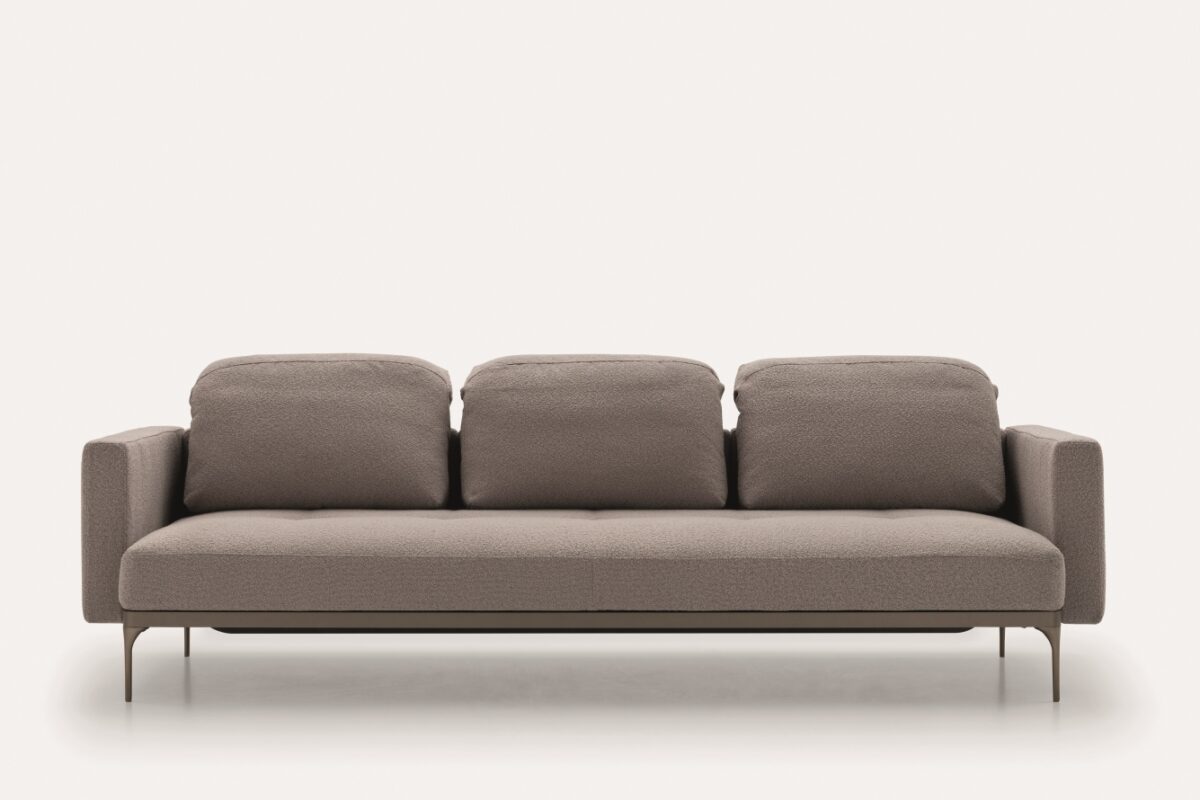 “ADA by Ditre Italia – elegant Italian armchair with padded shell and minimalist profile”
