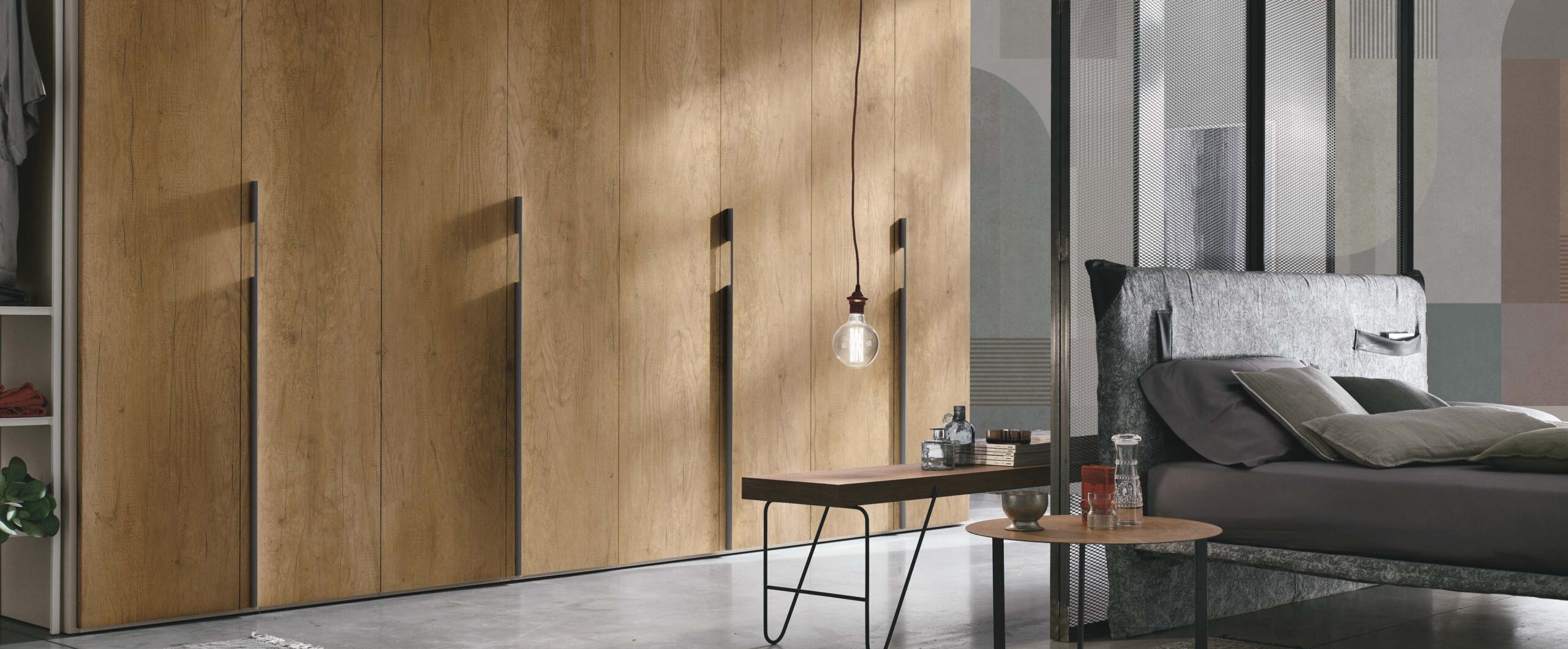 “Liscia wardrobe by Tomasella – modern Italian wardrobe with smooth full-height doors and minimalist design”