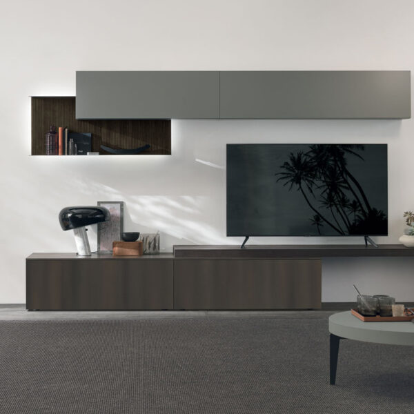 “Atlante UNIT_AT109 by Tomasella – modern Italian wall unit with low-profile base and geometric open shelving”