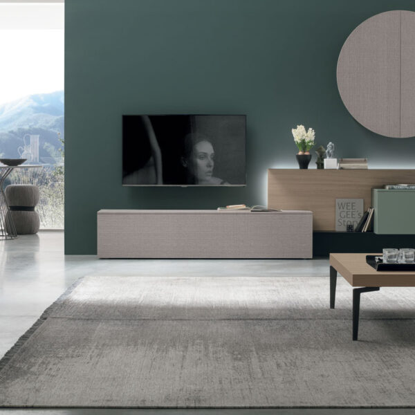“Atlante UNIT_AT118 by Tomasella – modern Italian wall unit with low-profile TV base and vertical shelving elements”