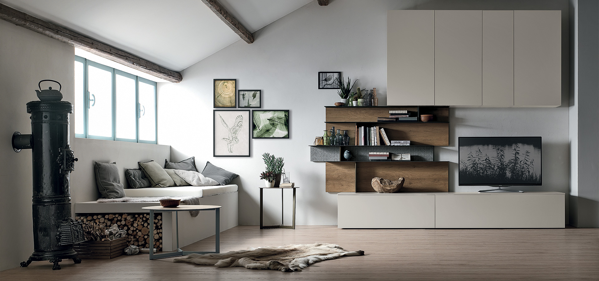 “Atlante UNIT_AT132 by Tomasella – modern Italian wall unit with suspended TV cabinet and vertical shelving for stylish storage”